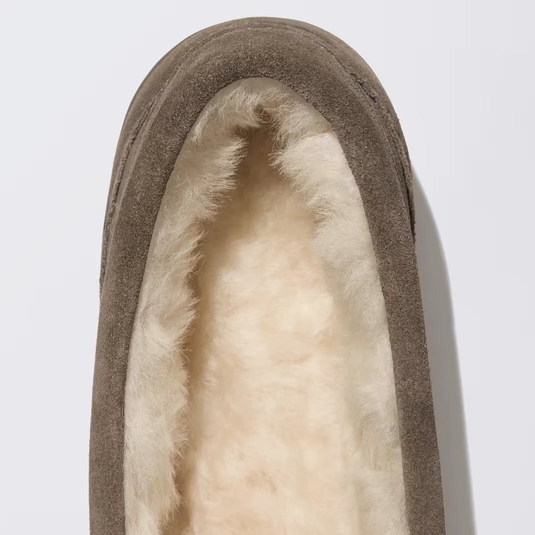 Women's Suede Moccasin Slipper - US 2484