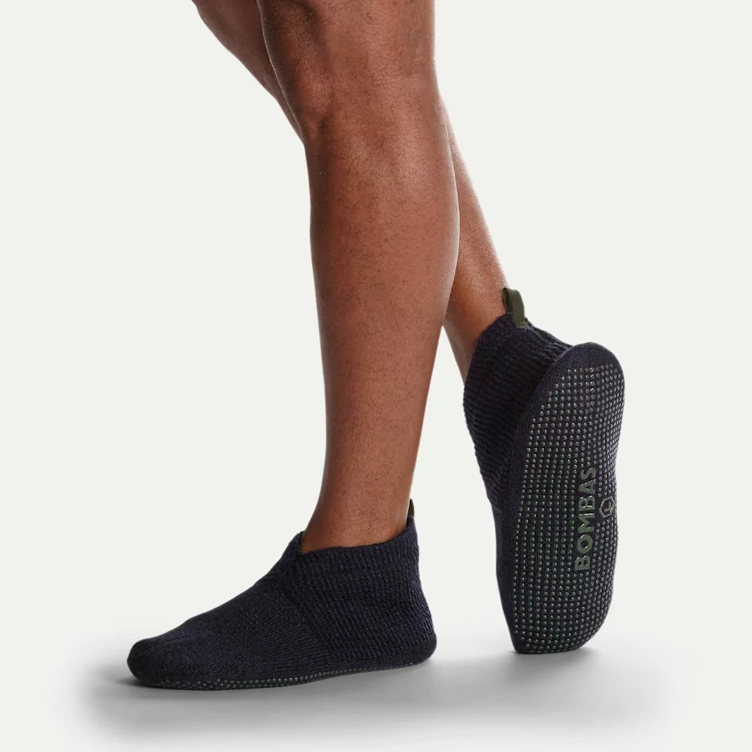 Men's Travel Compression Sock and Gripper Slipper 2-Pack - US 8444