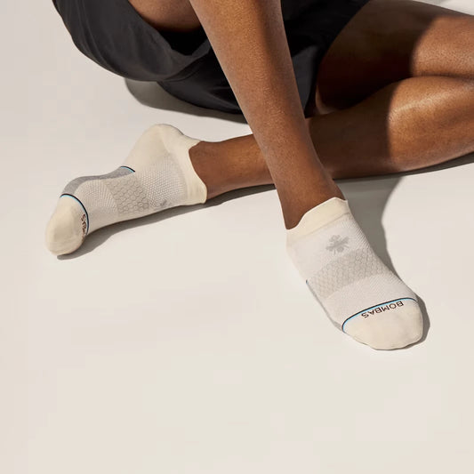 Men's UltraLite Sport Merino Wool Blend Ankle Socks - US 3924