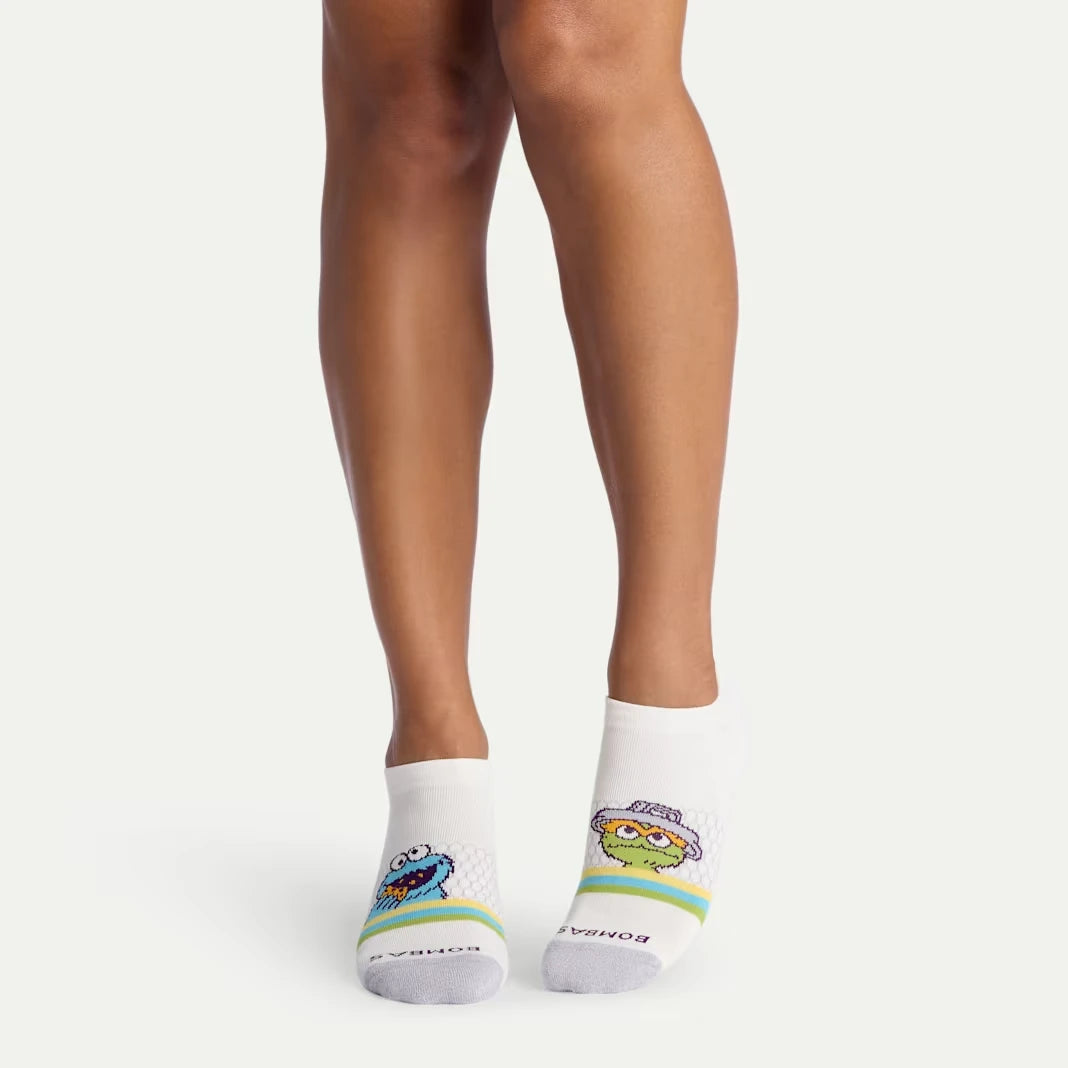 Sesame Street | Bombas Adult Ankle Socks - US 8370