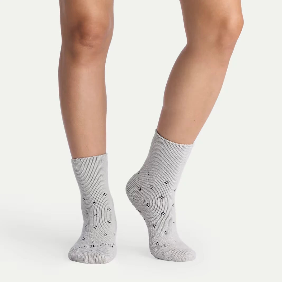 Women's Grippy House Socks - US 5500